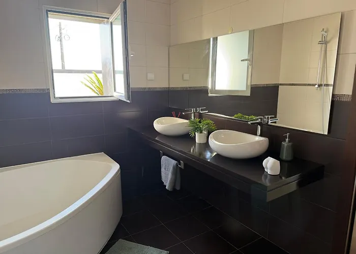 Gæstehus Almare Calhetas