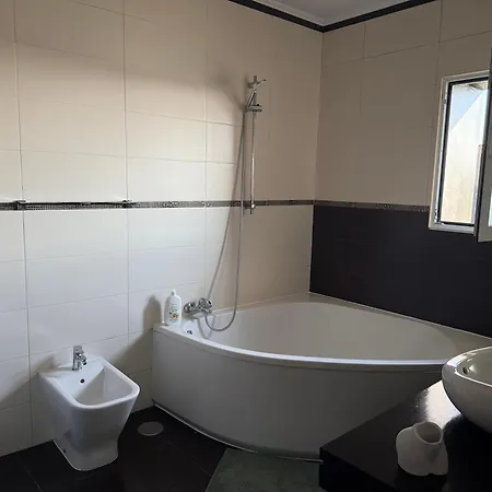 Almaré 3*